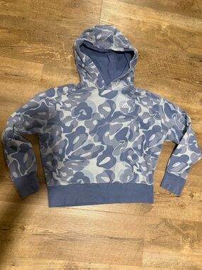 10/12 Adidas hoodie